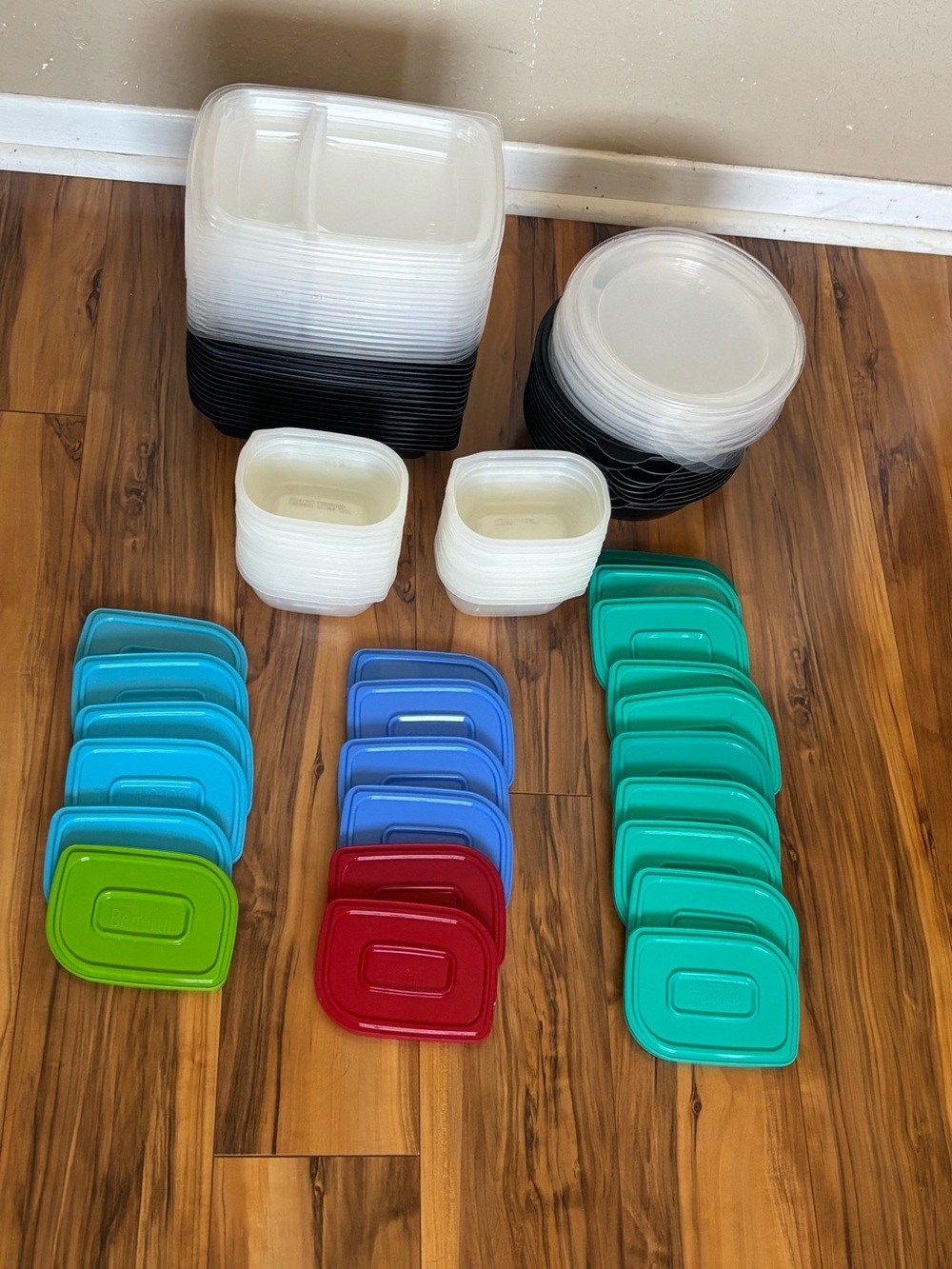 Assorted Plastic Food Storage Meal Prep Container with Lids - Multi-Color